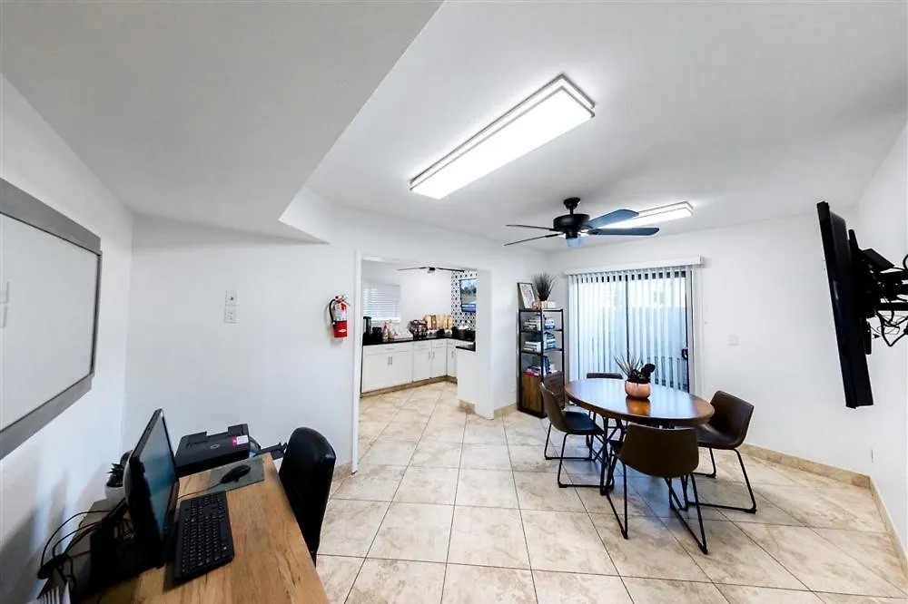 סקוטסדייל 215 Fully Furnished 1Br Suite-Outdoor Pool דירה